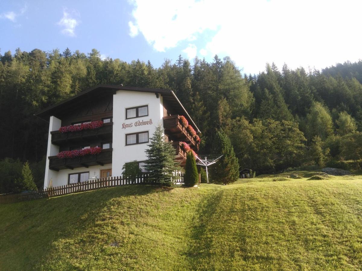 Bed and Breakfast Haus Edelweiss à Jerzens Extérieur photo